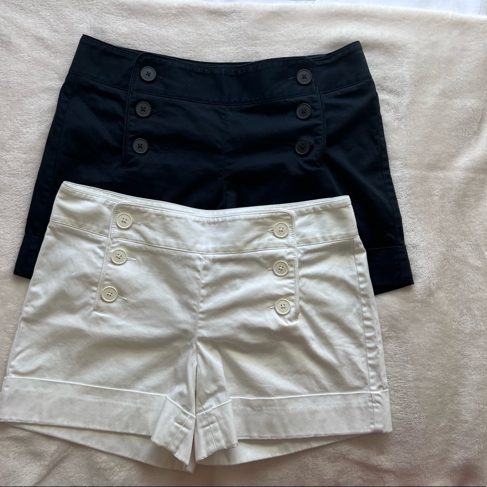 Express Studio 6 Button Shorts size 6 in EUC